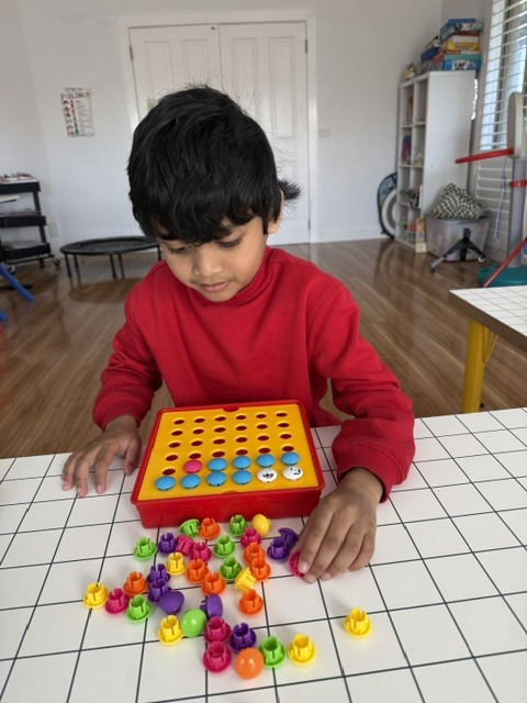 Mushroom Peg Grid Patterning
